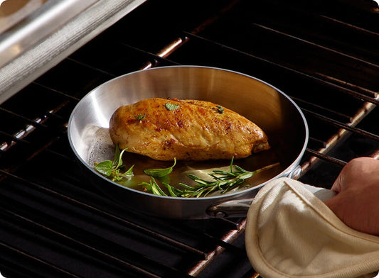 Cookware &amp; Minis Set - Our 16-piece Stainless Steel Set has all you need to elevate your cooking. - US 3878